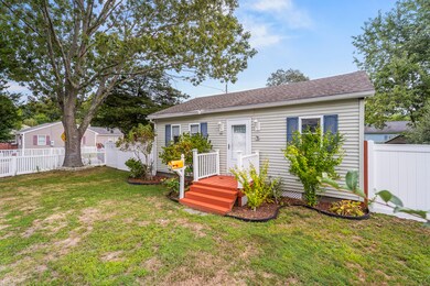 75 Midway Oval, Groton, CT 06340 - photo 3