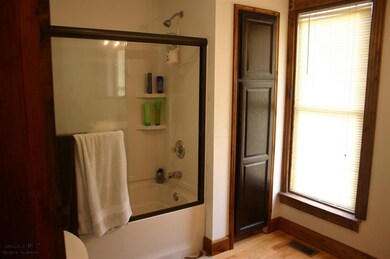 143 N Walnut St, Logan, OH 43138 - photo 3