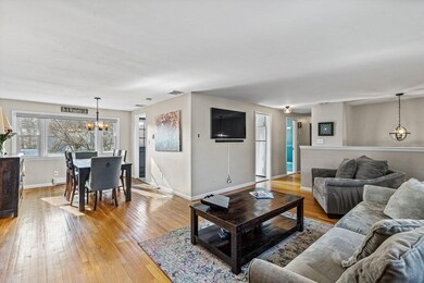 68 Mosman St, West Newton, MA 02465 - photo 3