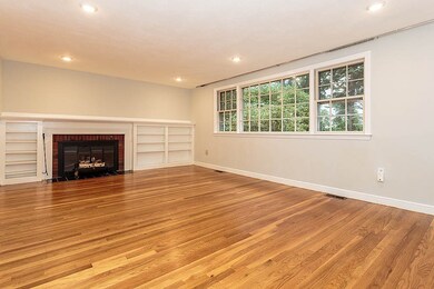 120 Hutchinson Rd, Arlington, MA 02474 - photo 3