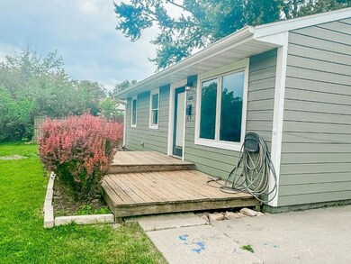 605 E 27th St S, Newton, IA 50208 - photo 4