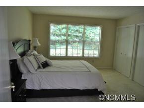 Master bedroom w/walk in close