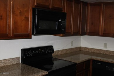 05 kitchen