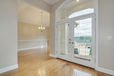 Foyer to dining room