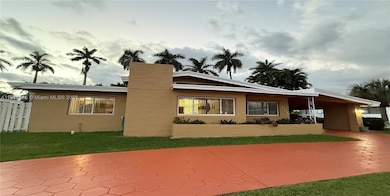 20130 NE 25th Ct, Miami, FL 33180 - photo 3