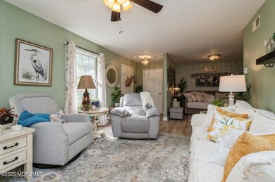 05_7PlazaDeLasTrinidadD_10001_LivingRoom