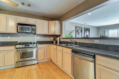 011_Kitchen