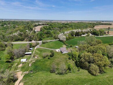 15937 U S 24, Lewistown, IL 61542 - photo 3