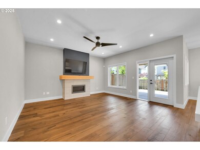 1915 Elkhorn Dr, Eugene, OR 97408 - photo 4