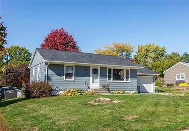 511 E 20th St S, Newton, IA 50208 - photo 2