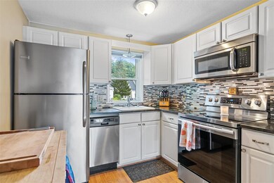 72 Modena Dr, Concord, NH 03303 - photo 6