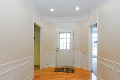 4201 Whitehall Ln, Algonquin, IL 60102 - photo 6