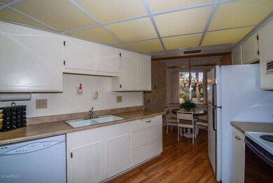 Kitchen-Breakfast Room