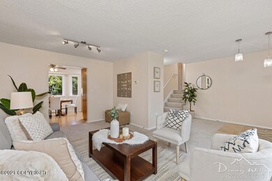 Living Room-20210831-7606