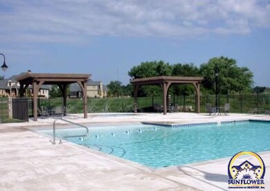 1133 SW New Forest Dr, Topeka, KS 66604 - photo 3