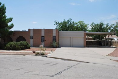 15352 Mineral Ct, Horizon City, TX 79928 - photo 3