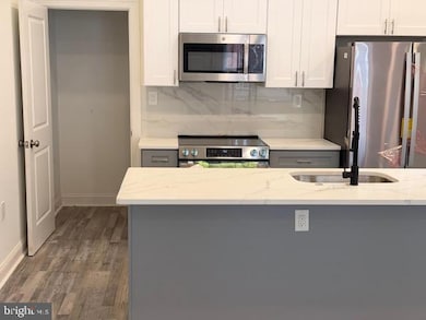 1713 S 18th St unit B, Philadelphia, PA 19145 - photo 6