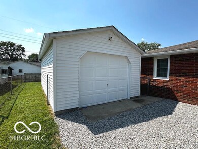 262 Weid Ct, Columbus, IN 47201 - photo 3