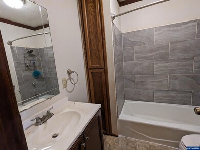 26621 SW Regia Dr, Sheridan, OR 97378 - photo 6