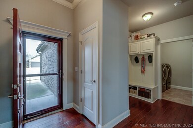 5423 Aspen, Bartlesville, OK 74006 - photo 3