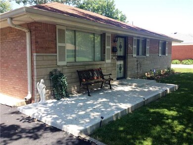 610 S 4th Ave, Beech Grove, IN 46107 - photo 3