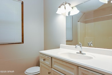 3621 13th Ave N, Grand Forks, ND 58203 - photo 5