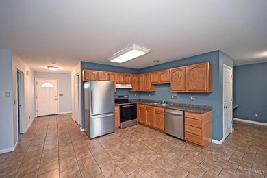 6241 Skyline Dr, West Chester, OH 45069 - photo 6