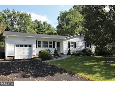 29 Elm Dr, East Windsor, NJ 08520 - photo 2