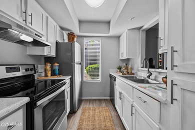 4748 W Sierra Vista Dr unit B1, Glendale, AZ 85301 - photo 2