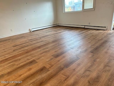 416 Price living room flooring new 2022