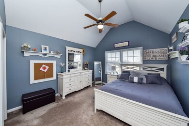 5300 Goldenrod Dr, Oswego, IL 60543 - photo 4