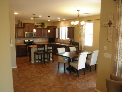 EAT IN KITCHEN