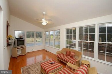 25842 Donegal Dr, Chantilly, VA 20152 - photo 7