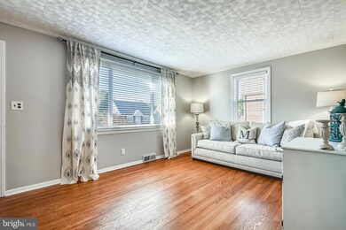 4524 Forest View Ave, Baltimore, MD 21206 - photo 5