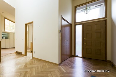 2220 N Thrush_8