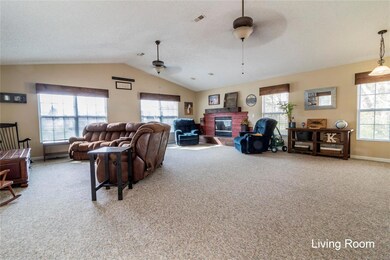 2806 Keebler Rd, Maryville, IL 62062 - photo 4