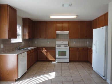 29435 Legends Glen Dr, Spring, TX 77386 - photo 2