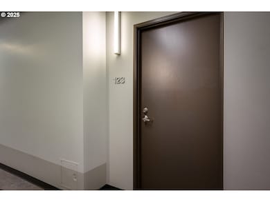 1030 NW 12th Ave unit 123, Portland, OR 97209 - photo 3