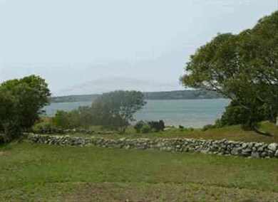 33 Abels Neck Rd, Chilmark, MA 02535 - photo 2