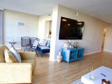 800 Parkview Dr unit 402, Hallandale Beach, FL 33009 - photo 4