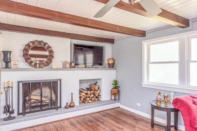 1015 Edwards St, Waukegan, IL 60085 - photo 4