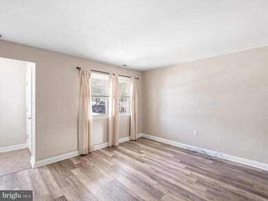 9 Patrick Henry Ct, Newark, DE 19711 - photo 4