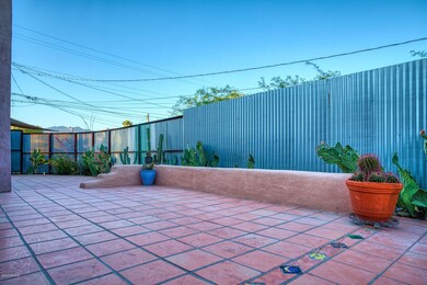 Metal fencing