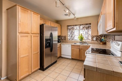 8406 W Hilton, Tolleson, AZ 85353 - photo 5