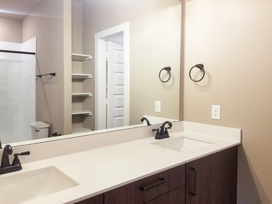 9867 Grosbeak Ln, the Woodlands, TX 77354 - photo 6