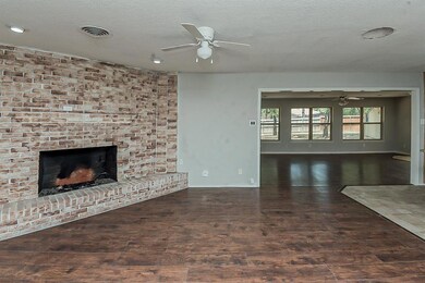 1013 Wade Dr, Bedford, TX 76022 - photo 5