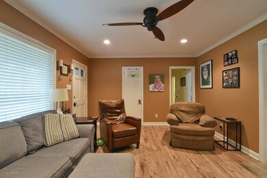 2106 Robinhood Rd, Albany, GA 31707 - photo 7