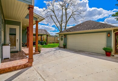 1221 Gardenia Dr, Houston, TX 77018 - photo 5