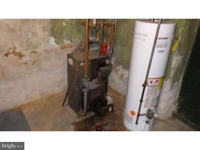 163 Lafayette Ave, Darby, PA 19023 - photo 5