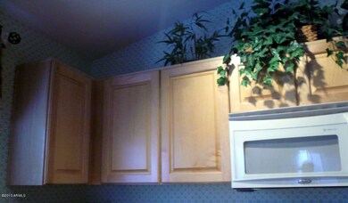 Thuy Kitchen Cabinets